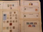 Dans deux chemises, lot de timbres fiscaux Etrangers anciens, divers...