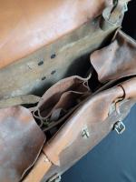 Ancienne sacoche en cuir E.D.F.
44 cm de long 17 cm...