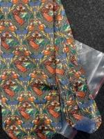 AZZARO 
Cravate soie motif plumes
