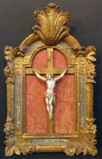 Christ ivoire sculpté du XVIII' (haut.tête-pied : 18,5 cm), dans...