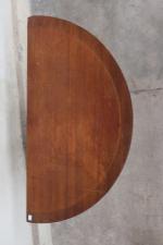 Table à jeux de forme demi lune en bois naturel,...