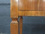 Table-perruquière d'époque début XIX's en bois de placage marqueté, le...
