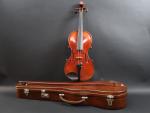 Joli violon fait par Amédée DIEUDONNE à Mirecourt en 1934...