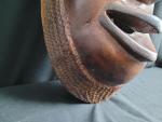 Masque mural africain sculpté à la main, il pèse 7kg...