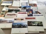 MERCEDES : Lot de 25 catalogues et documents des années 1990...