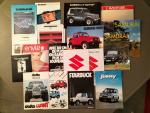 SUZUKI : Lot de 60 catalogues des véhicules 4x4 dont Santana,...
