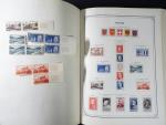 1 gros album yvert rouge ancien d'une collection de timbre...