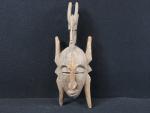 AFRIQUE. COTE D'IVOIRE. Masque Senoufo en bois sculpté. Haut.: 49...