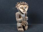 AFRIQUE - CONGO. Statuette dans l'esprit Lega en bois, H....
