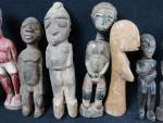 AFRIQUE. Lot de 9 statuettes en bois sculpté, différentes ethnies,...