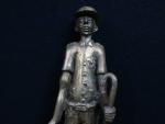 AFRIQUE. Sculpture colon en bronze doré haut.: 26 cm et...