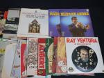 Important lot de disques vinyles 33 tours comprenant: RAY VENTURA,...