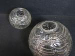 Lot de 2 globes en verre pressé moulé (H :...