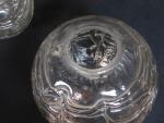 Lot de 2 globes en verre pressé moulé (H :...