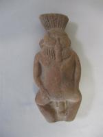 STATUETTE anthropomorphe en terre-cuite. Culture egyptienne, travail moderne. L. 13...