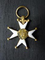 France Ordre de Saint Louis. Croix miniature, époque Louis-Philippe. Or,...