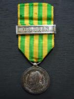 France Médaille du Tonkin, Chine, Annam, 1883-1885. Ruban avec agrafe...
