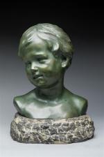 Léopold Morice (1846-1920). "Tête d'enfant". Buste en bronze à patine...