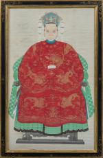 CHINE - PORTRAIT d'impératrice en habits de cour, assise sur...