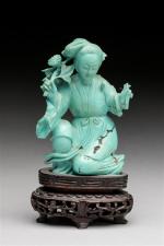 CHINE - Statuette en turquoise ( ? ), représentant une...