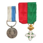 France Lot de 3 décorations miniatures : Légion d'honneur (manque...