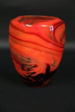 Création SOISY pour la Rochère : Vase ovoïde en verre...