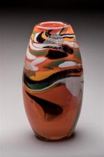 Raymond Zotto 
Vase de forme bombée en verre soufflé polychrome...