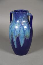 CAB (Céramique d'Art de Bordeaux). Vase ovoïde à double anses...