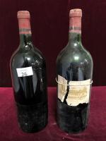 Deux MAGNUMS Château Rougi Bordeaux rouge, 1992 (une sans étiquette...