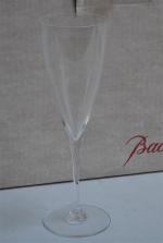 BACCARAT
Suite de six flûtes à Champagne en cristal, signées
H.: 23...