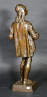 MARIOTON Claudius (1844-1919) : Chanteur vénitien. Bronze à patine brune,...