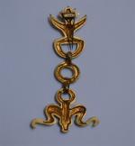 Line VAUTRIN (1913-1997)
"Tauromachie", vers 1950
Broche articulé en bronze doré, à...