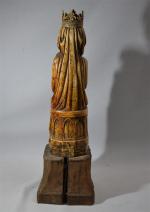 VIERGE à l'enfant en ivoire sculpté
Début XXème
H.: 42 cm (présentée...