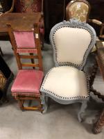 Petite CHAISE de style Louis XIII et une chaise en...