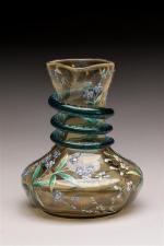 Auguste Jean (1830-1890) attribué à. Vase de forme bulbe en...