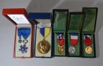 France Lot de 5 décorations : Ordre national du Mérite...