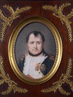 Miniature ovale représentant Napoléon 1er, 8 x 6 cm, dans...