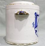 Deux pots en faïence fin XVIIIe à décor bleu couronne...