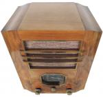 RADIO LL 3753 en bois, 1936	, secteur. 414 x 467...