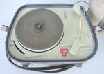 TEPPAZ TRANSITRADIO 211 en plastique avec tourne disques, 1963, piles....