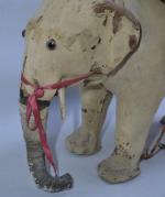 [jouet] ELEPHANT recouvert de peau
H.: 36 cm L.: 57 cm...