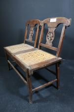BANQUETTE rustique d'époque XIXème siècle en bois sculpté, assise à...