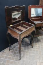 Deux TABLES TRAVAILLEUSES d'époque fin XIXème de style Rocaille en...