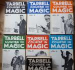 Course in Magic Tarbell couverture rigide pour chaque livre.Plus de...