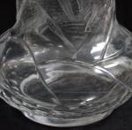 attribué à BACCARAT pour Edmond ENOT Paris 
Vase en cristal...