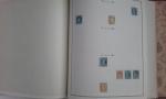 Dans un album Thiaude, collection d'oblitérations de PARIS sur timbres...