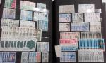 Dans 7 classeurs, stock de timbres de France neufs classé...