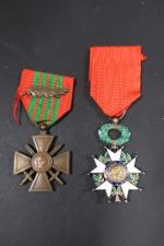 France Lot : étoile de Chevalier de la Légion d'honneur ; Croix...