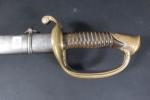 Sabre d'Officier d'Infanterie, modèle 1855. Poignée en corne, avec filigrane....