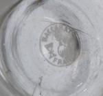BACCARAT
Service de verres en cristal gravé, comprenant:
- sept grands verres
-...